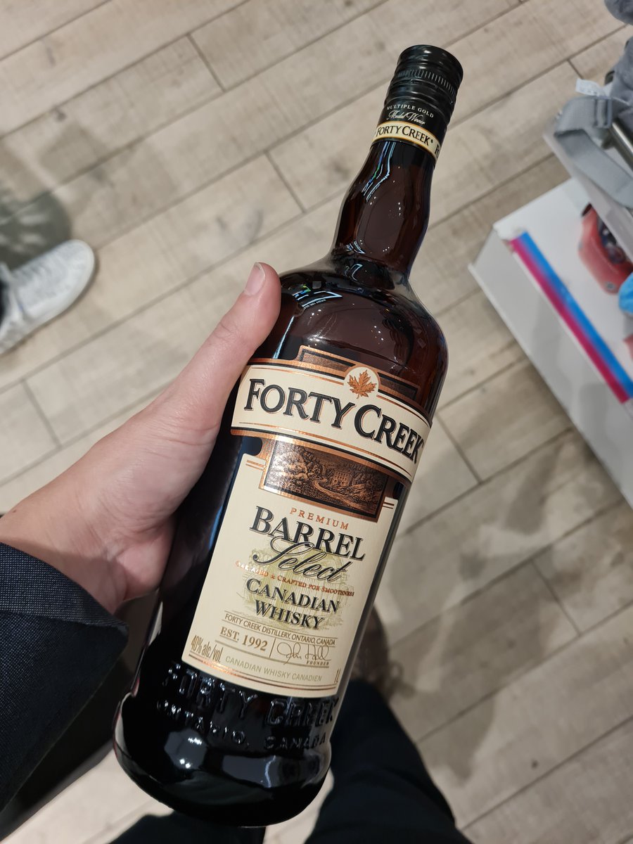 JoBoShortys's tweet photo. She is definitely a premium Barrell!!!

I'm looking forward to trying this Canadian 🥃😊

#whiskeySoaked&amp;Reckless
#EHcon #ehconcanada #Ehcon22 #WynonnaEarp #BringWynonnaHome https://t.co/YHfgS6LlT4