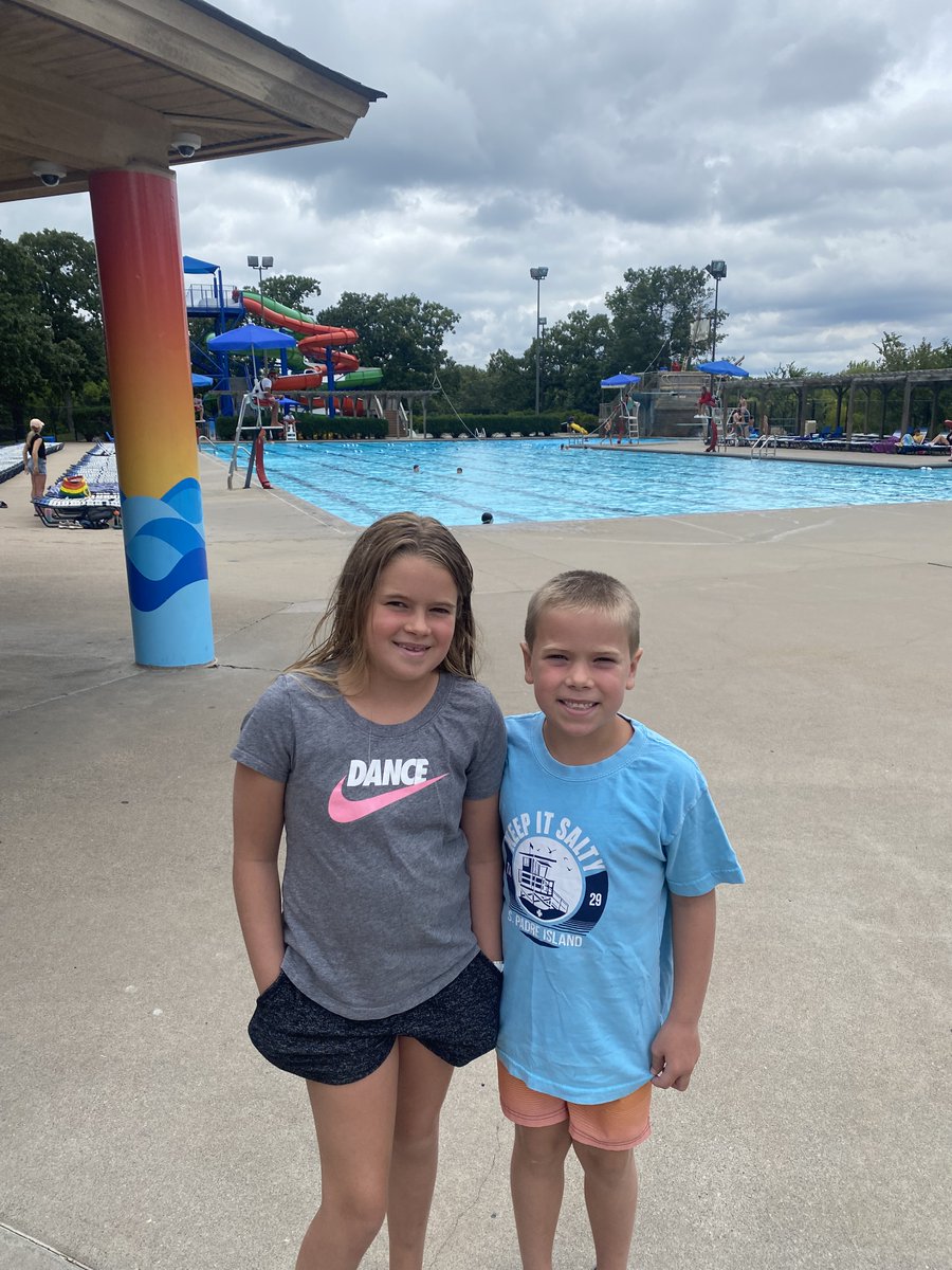AForbort's tweet photo. Today we had the opportunity to enjoy the awesome Edina Aquatic Center. Another beautiful facility and plenty of fun! #Dadcation #Family https://t.co/UrGAe8RQWU