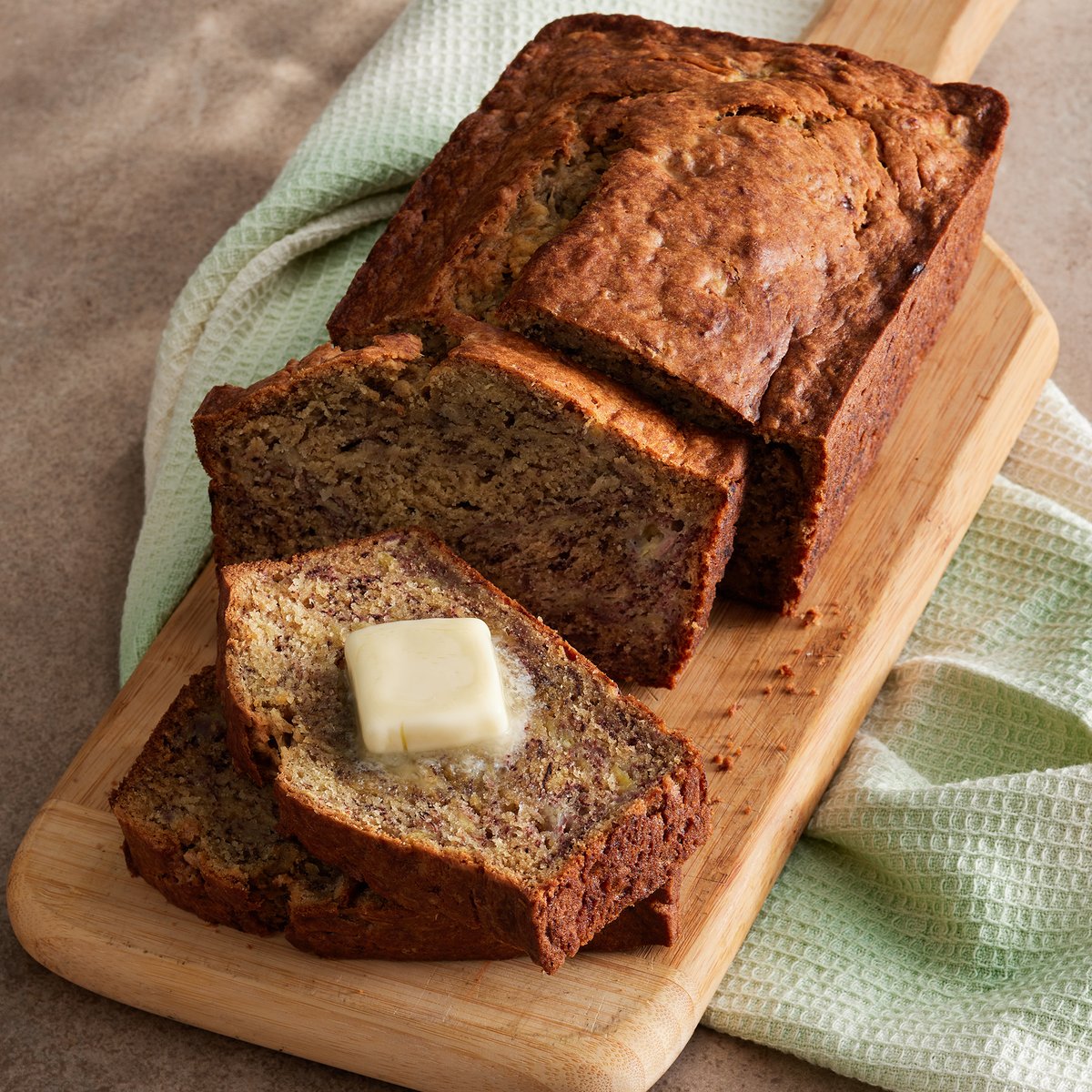 expandurlegacy's tweet photo. It's going to be hard to resist a second serving of this banana bread. #bakedgoods #yummy  https://t.co/Eld9GGEzaL https://t.co/IE3kLb0hpQ