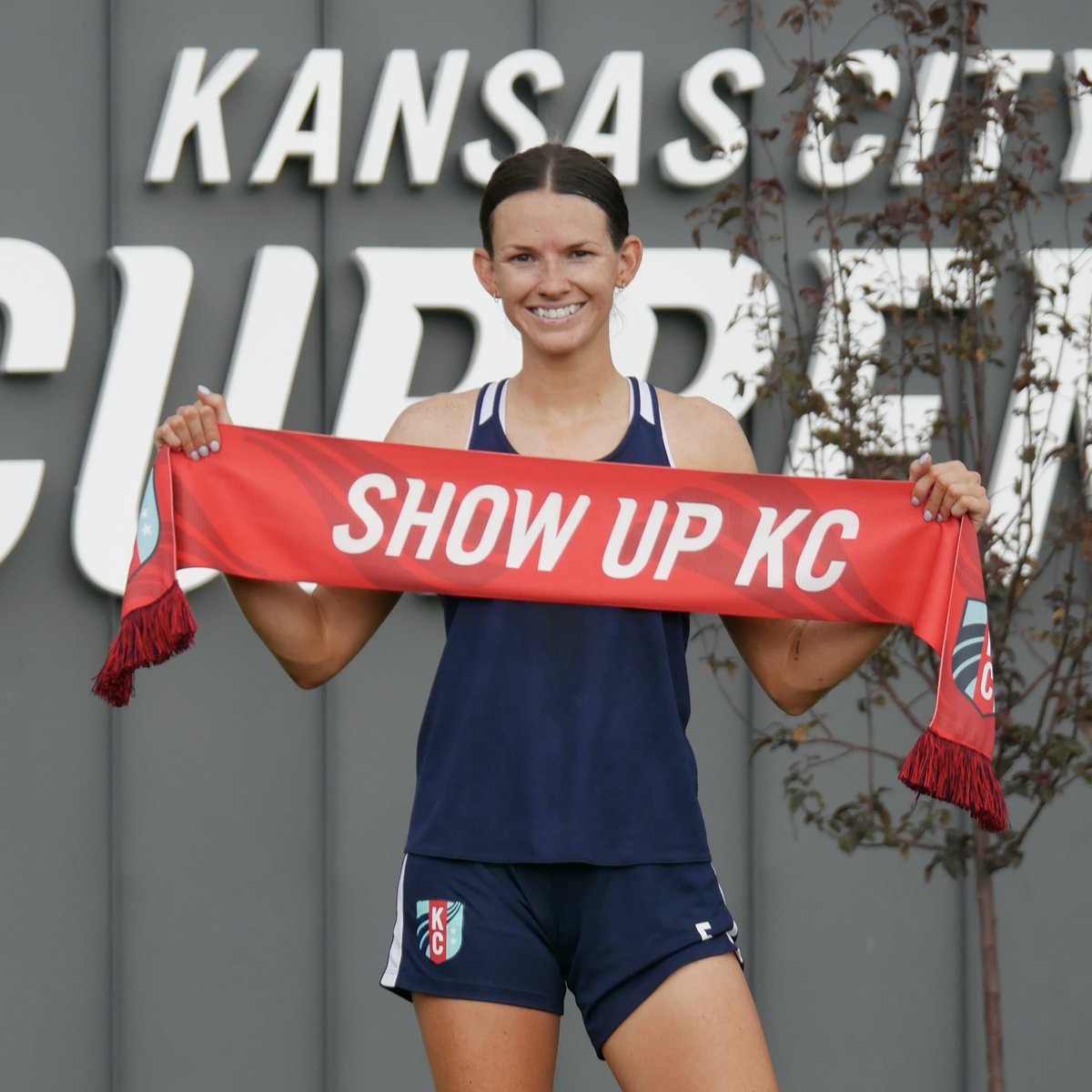 ‼️ #ShowUpKC Giveaway ‼️

One lucky winner will receive a Show Up KC scarf and two 𝙁𝙍𝙀𝙀 tickets to Friday’s game.

To enter:
1. Follow us <a href="/thekccurrent/">KC Current</a>
2. Retweet
3. Tag 1 friend

⏰ Giveaway ends Wed, 8/17 at 11AM CT. For official rules: bit.ly/3QMOE00