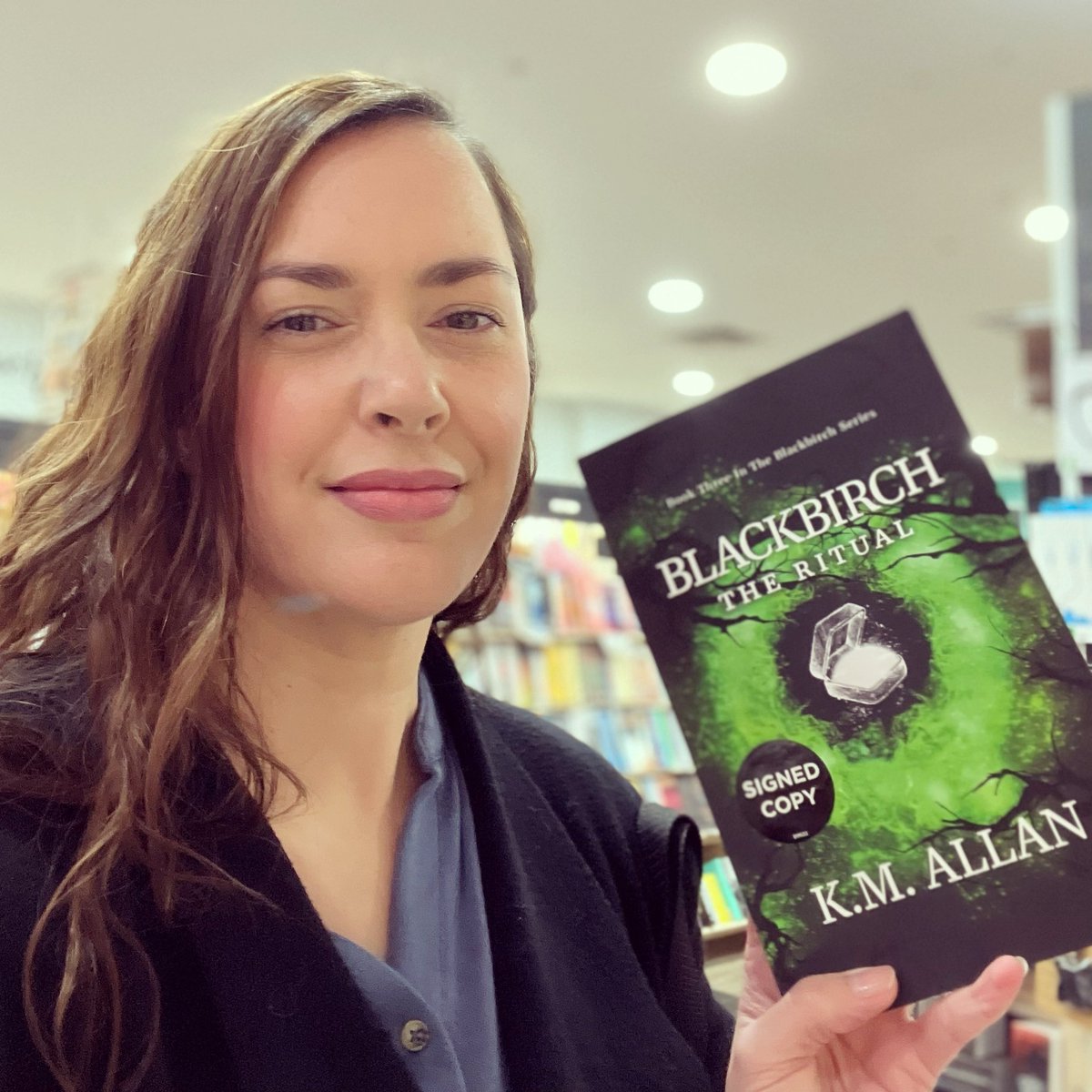KMAllan_writer's tweet photo. Just dropped off some signed copies of #Blackbirch: The Ritual at @DymocksKnoxCity all ready for tomorrow’s launch!
…
#ReadingCommunity #Dymocks #SupportingLocalAuthors #NewBookAlert https://t.co/XWnMz8q71B