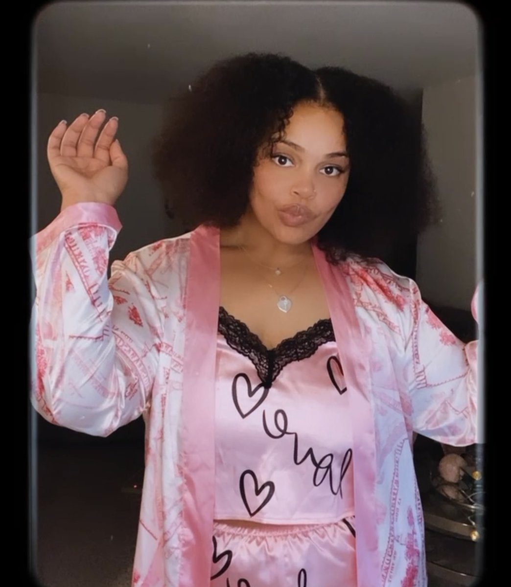 Pipessss_'s tweet photo. Progress babe 😘 https://t.co/WVWwX5isUJ