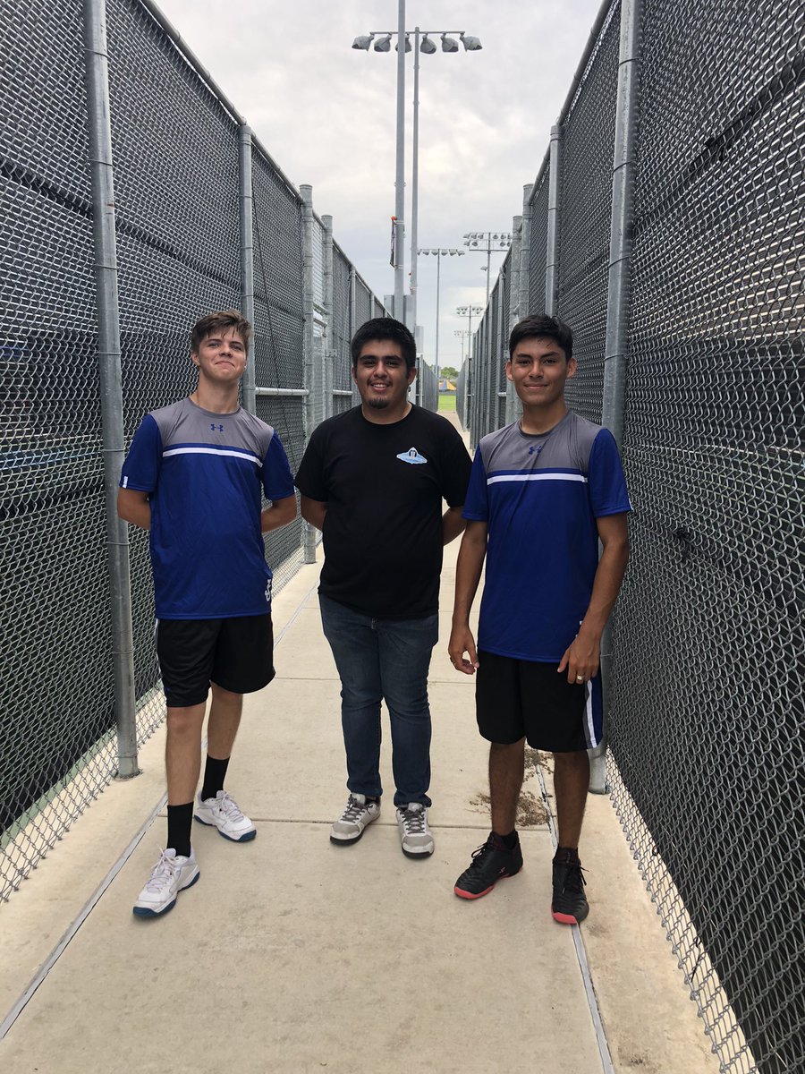 JJMustangTennis's tweet photo. John Jay Tennis played hard today. We were grateful for the cooler weather and are ready for tomorrow’s game! The team was even supported by a Jay graduate! #gomustangs #mustangtennis #johnjayhs https://t.co/i5TGZYOlCB