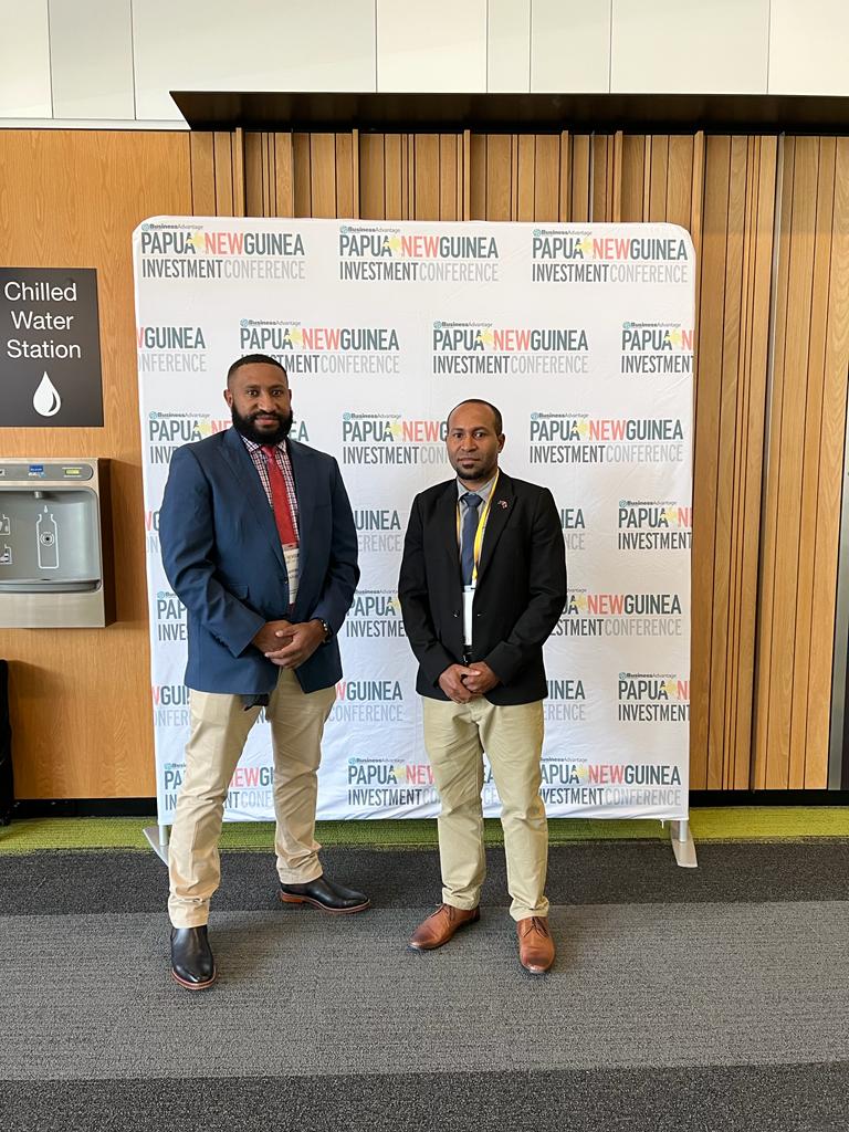 quintonalomp's tweet photo. Day 2 of the Business Advantage PNG Investment Conference in Brisbane. Glad to meet my college best buddy @Kembol https://t.co/A4L8pGl0Fz