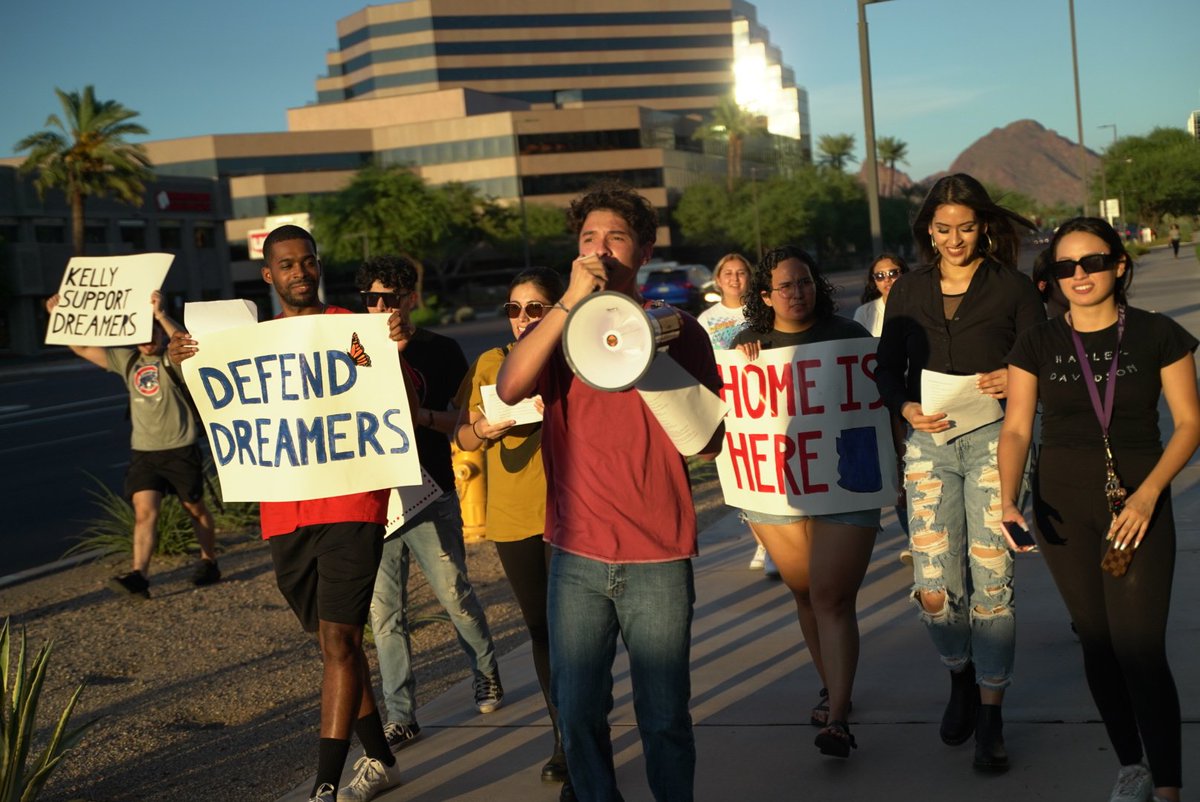 DiegoNachoAZ's tweet photo. Undocumented students, DACA, and allies gathered outside of @SenMarkKelly's office. Asking the Senator to bring the #DreamAct for a vote. https://t.co/gAAOBTyC57