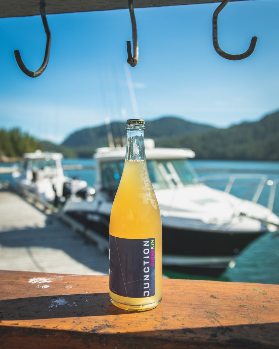 JunctionCider's tweet photo. You asked and we listened! You guys love hanging out here (and also stopping by after island adventures) so we are extending our tasting room hours. 

Updated Tasting Room Hours: 
Friday, Saturday &amp; Sundays 12pm - 6pm

Oh and if you've been looking for a lower alcohol cider op https://t.co/XdTMklNusL