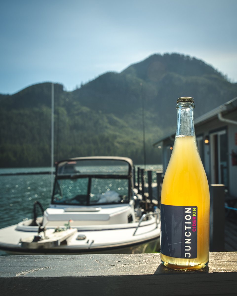JunctionCider's tweet photo. You asked and we listened! You guys love hanging out here (and also stopping by after island adventures) so we are extending our tasting room hours. 

Updated Tasting Room Hours: 
Friday, Saturday &amp; Sundays 12pm - 6pm

Oh and if you've been looking for a lower alcohol cider op https://t.co/XdTMklNusL