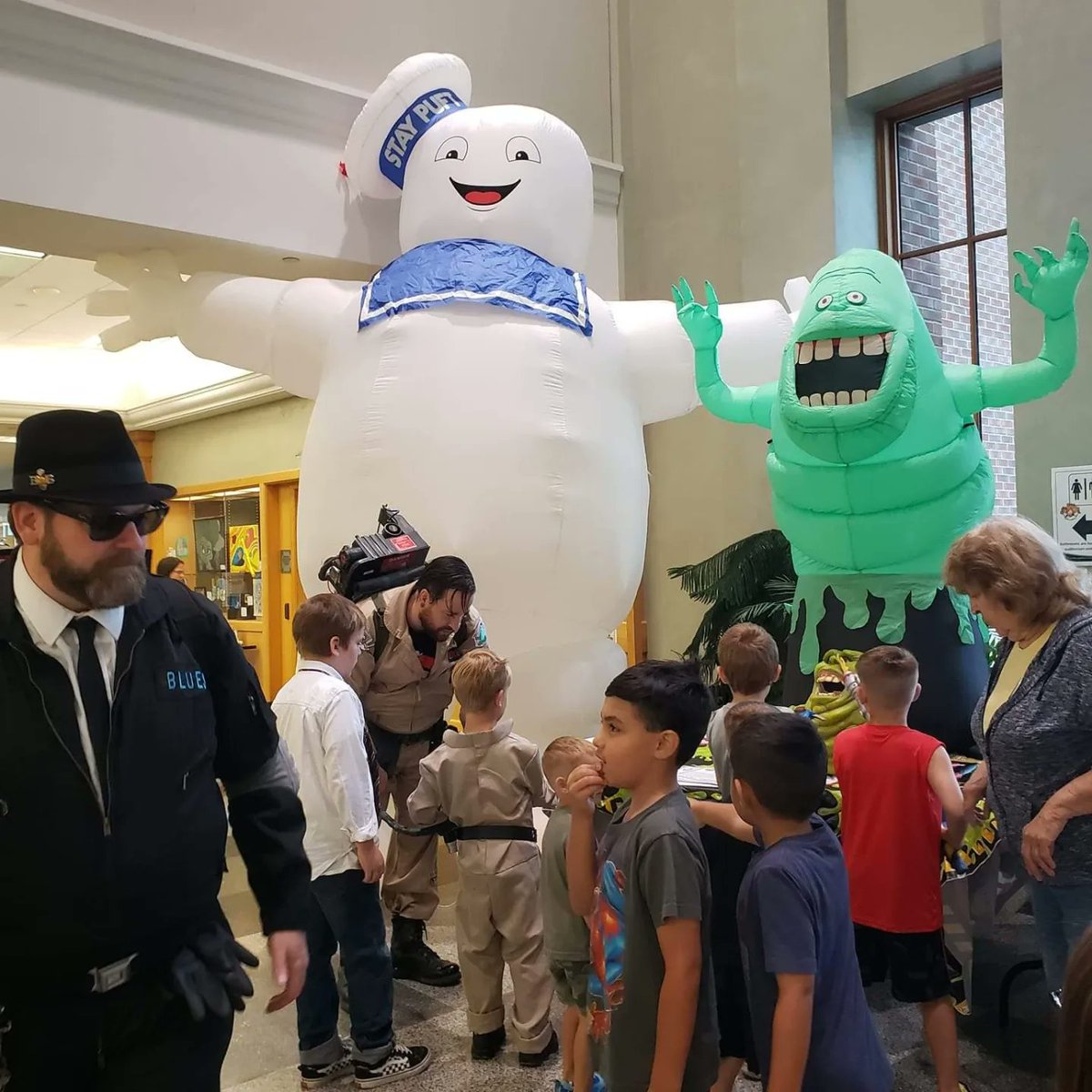 Ecto313's tweet photo. A couple photos from the clinton Macomb public library comic con. We can't wait to see you all again next year! #Ghostbusters #313ghostbusters https://t.co/X1hG77GoZt
