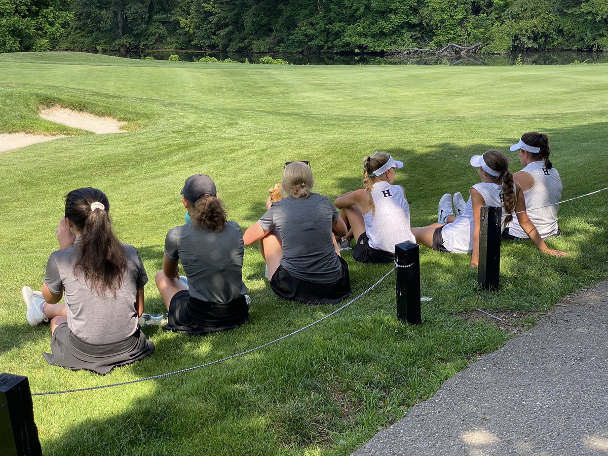 golfgirlsHHS's tweet photo. @HornetAthletic Nice to play a little Ryder Cup format with our friends @MagnificatGolf @Stowbulldoggolf @Green_Bulldogs https://t.co/idUB0DR3X2
