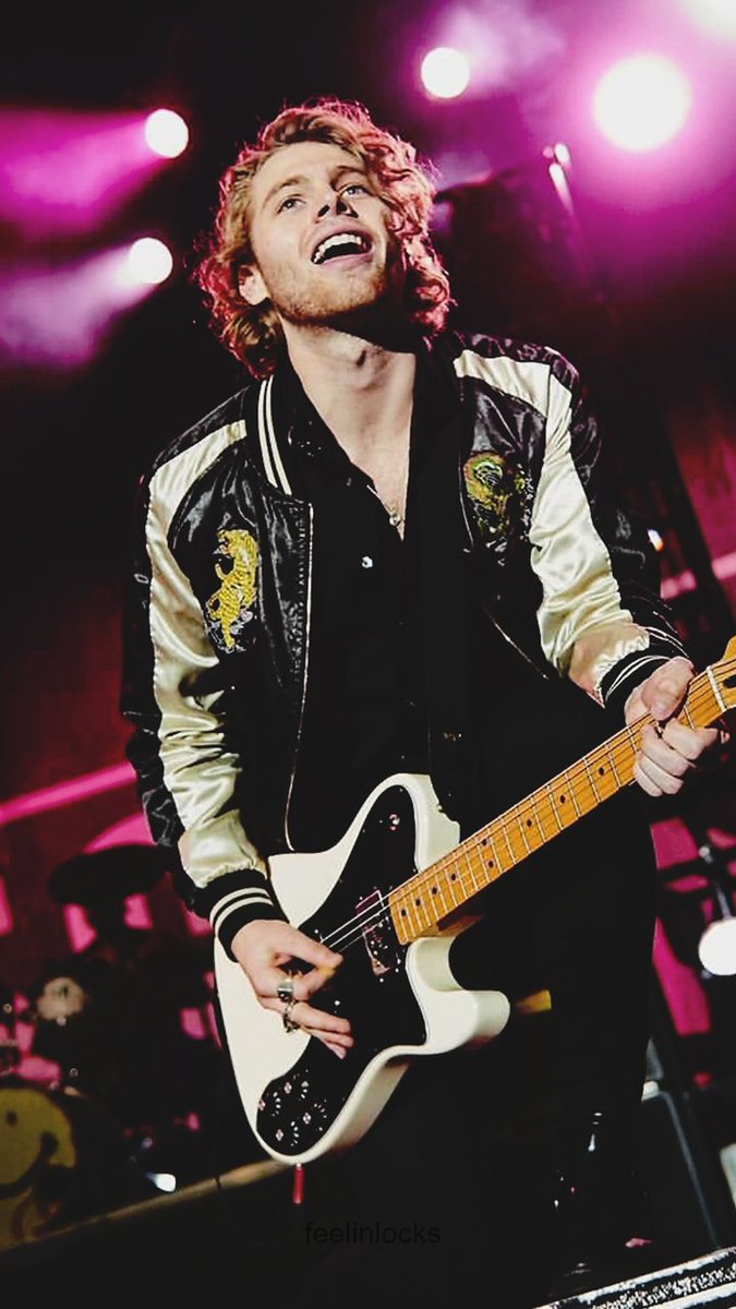 Ericalynn40's tweet photo. @Luke5SOS @5SOS https://t.co/uqt9TI5Nih