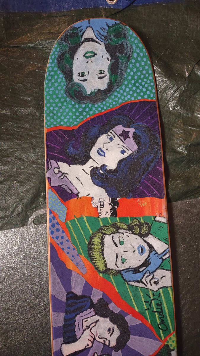 DrawsAndie's tweet photo. Did a commission of some pretty pinup ladies on my friends skateboard https://t.co/rPkOemBYeF