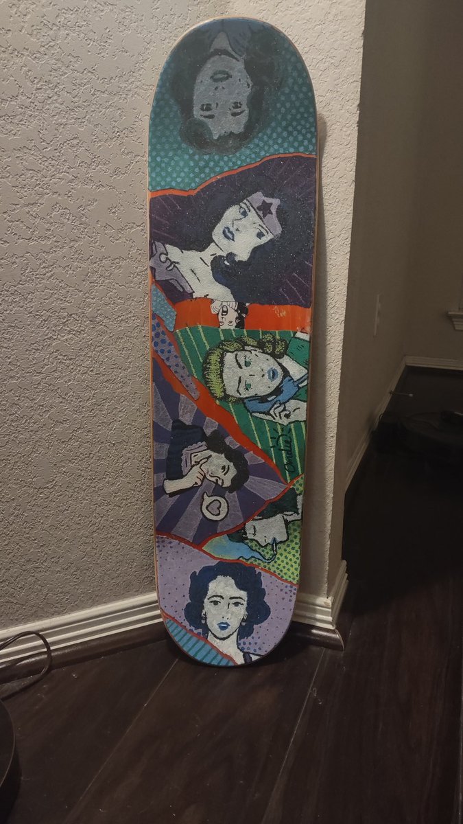 DrawsAndie's tweet photo. Did a commission of some pretty pinup ladies on my friends skateboard https://t.co/rPkOemBYeF