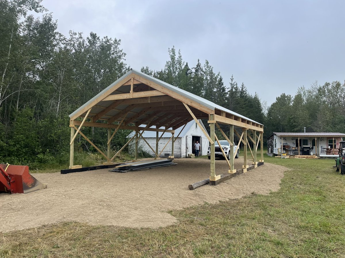 DickersonRicky1's tweet photo. Helped the parents build a tractor shed at the cabin in Northern Minnesota. We even found a little time to catch some baby Dino’s on the Rainy River. https://t.co/gZbXHWaRml
