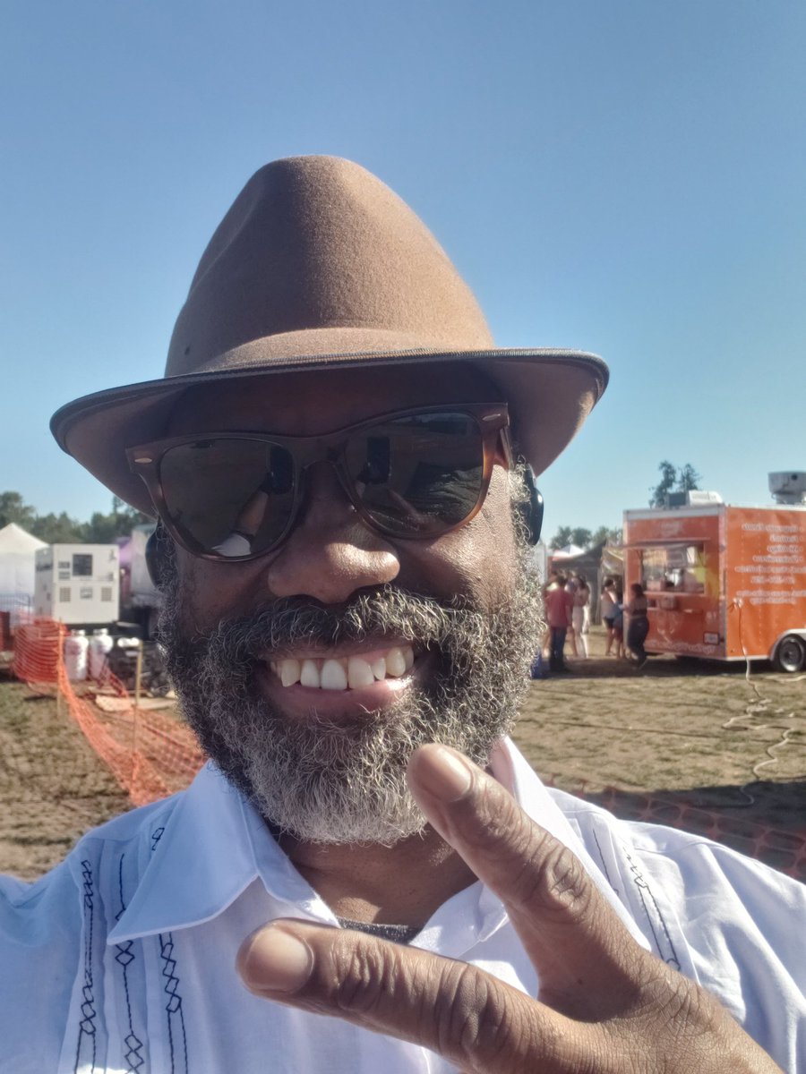 juanalpha's tweet photo. @DemetriaObilor @revolttv The beard is real ;-) https://t.co/WVumrEZ7o7