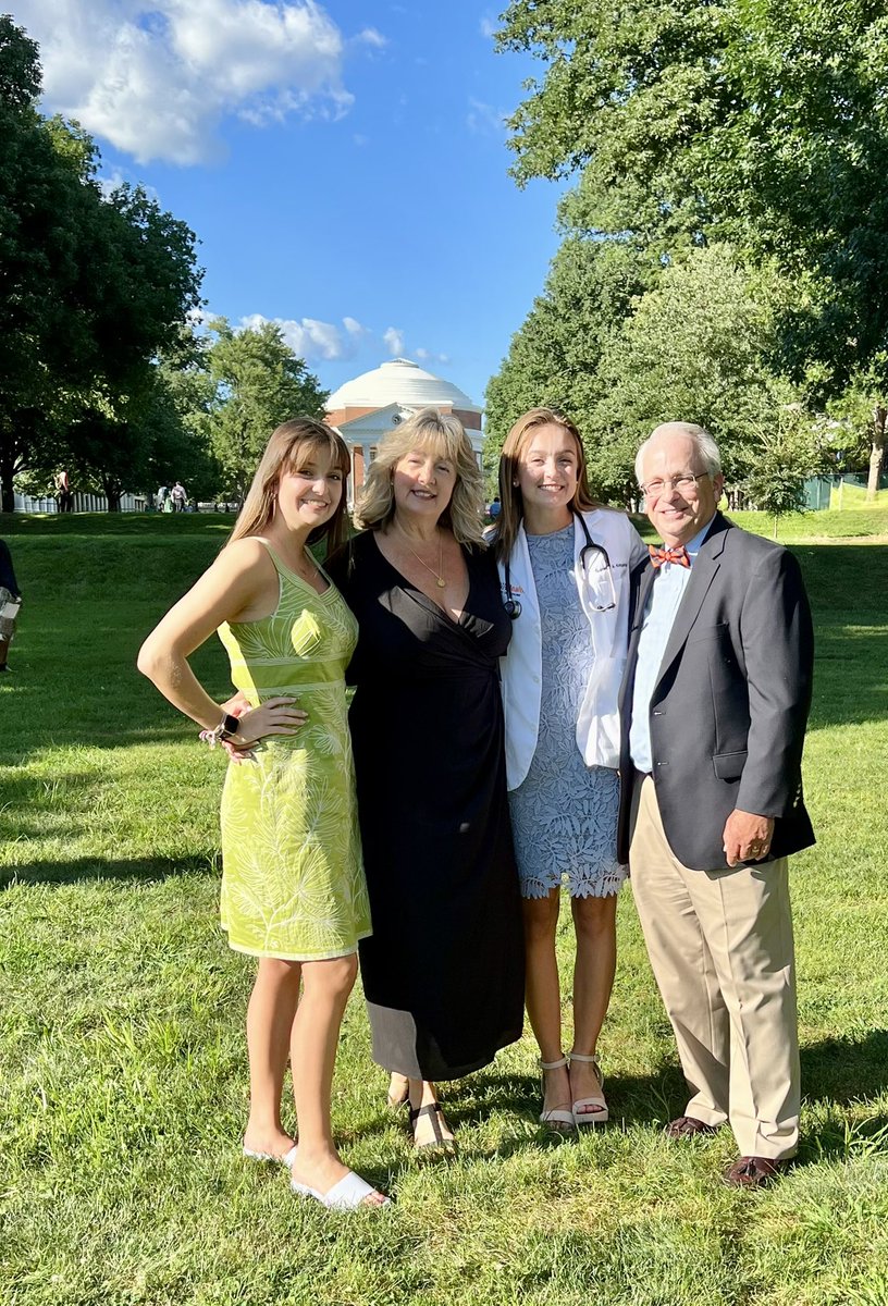 What an amazing weekend 🧡💙 UVA School of Medicine white coat ceremony <a href="/summer_kirkp/">Summer</a> #Reed #DoubleHoo