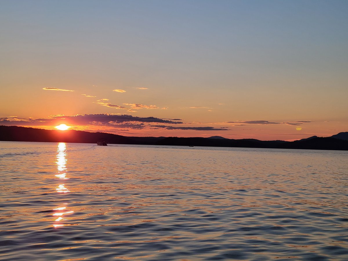 HansonTodd's tweet photo. Sunset on #SebecLake https://t.co/2AzwepNAII