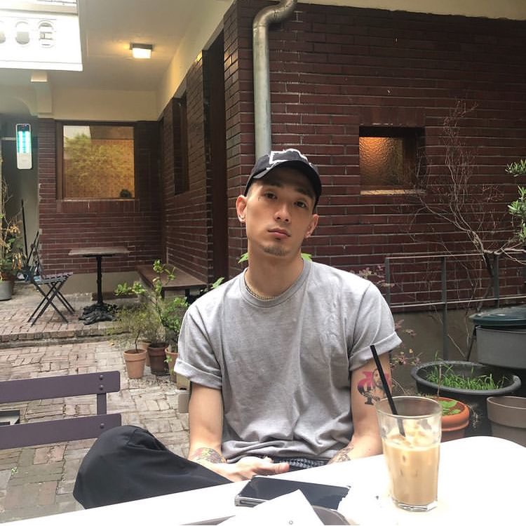 Good morning, people. I take a quick stop this morning for coffee as my self-satisfaction. 

Ignore the face. I wasn’t ready.