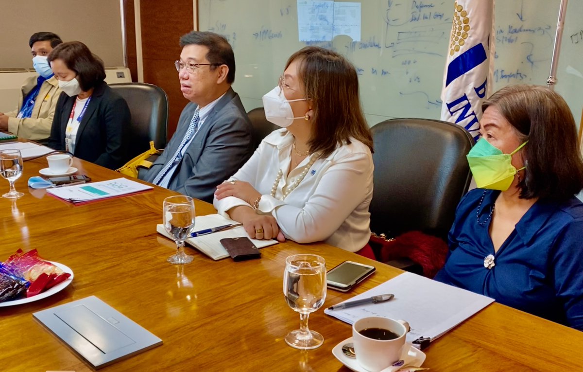 GGGIPhilippines's tweet photo. Discussed how to strengthen green investment partnership w/ new administration. Constructive brainstorming discussions w/ @DTIPhilippines Usec. Ceferino Rodolfo &amp; officials about ongoing &amp; upcoming opportunities, from #agriMSMEs #circulareconomy to #EVbattery #nickelprocessing https://t.co/zwuvs9ObVK