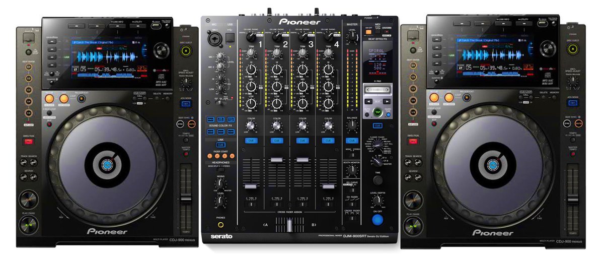 9_ronTOKYO's tweet photo. 【九龍設備紹介】
🎧Pioneer DJM-900SRT
📀Pioneer DJ CDJ-900NXS×2導入済。
(もちろんターンテーブルも導入予定)
各種ゲーム、アニメDJイベントに対応！
色々面白い事発信してきます！貸切利用もできます！持込企画大歓迎！ https://t.co/5plNf0cXpR