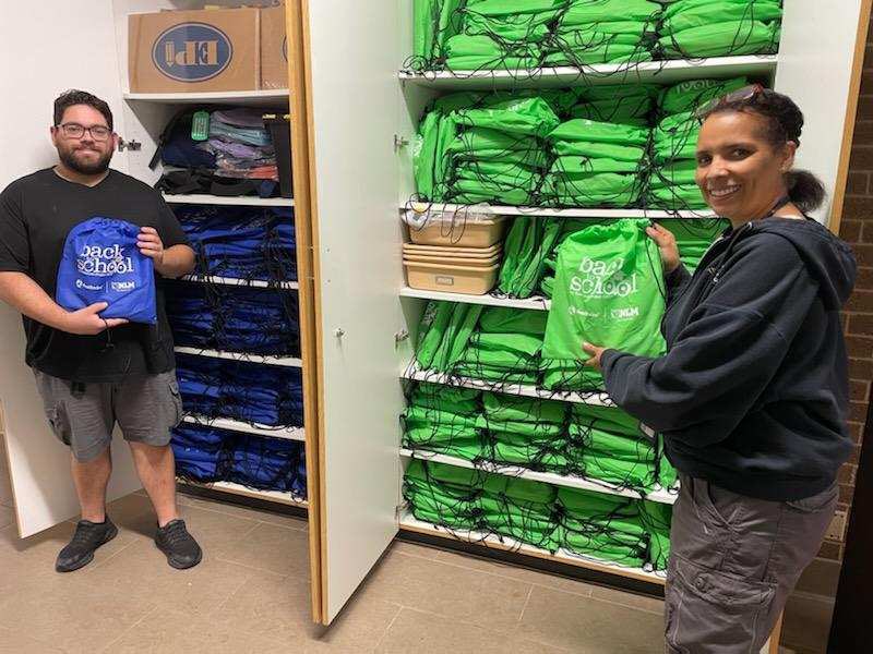Ms_E_Sanchez's tweet photo. Today @HorneElementary received 500
backpacks from the National Latino
Peace Officer Association-Greater
Houston Chapter in conjunction with
Southwire's Project Gift. THANK YOU 🎉🎉 Mr. Yzagirre's dad belongs to #NLPOA and he assisted in dropping off the backpacks this morning.👏 https://t.co/lrHVrxqimj