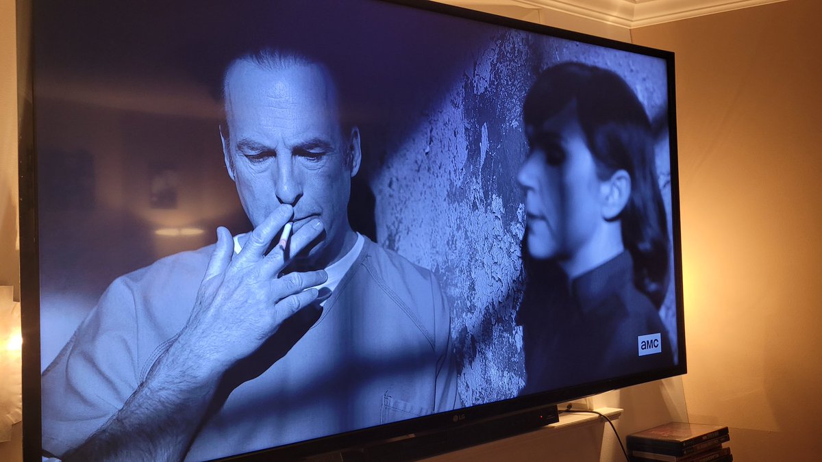 DomPortalla's tweet photo. Only color in this scene fires off of that cigarette ember like a fading flicker of the past; like visiting old friends with a time machine.
Truly amazing bookend here. #bettercallsaul #BetterCallSaulFinale https://t.co/hFYjFlslIg