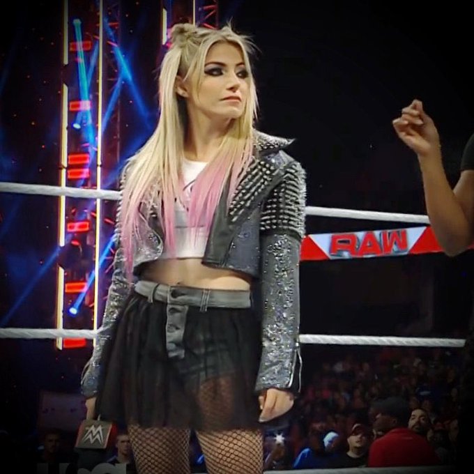 Mommy 😈 #AlexaBliss #WWERaw https://t.co/5R8lVVBAwu<a href="/tag/alexabliss"class="tags">#AlexaBliss</a><a href="/tag/wweraw"class="tags">#WWERaw</a>
