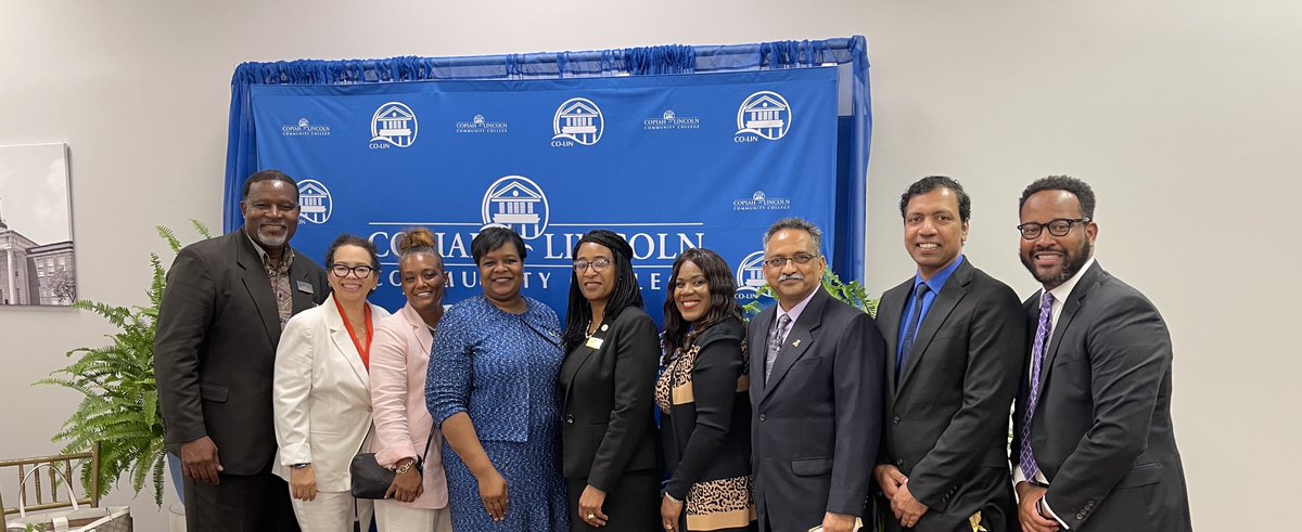 AlcornStateU's tweet photo. Alcorn President Felecia M. Nave, Ph.D. and other university administrators attended a luncheon in honor of Copiah Lincoln Community College's 50th anniversary in Natchez. https://t.co/GWuFi0OIsg