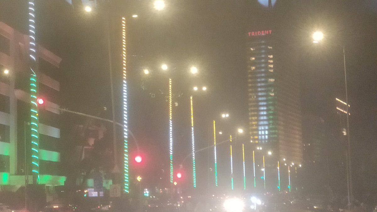 3d_india's tweet photo. Yesterday we took ride with kids on this AC bus from gateway of India to Vile Parle, as it passed through different places of Bombay and Mumbai. Full on Mumbai Darshan with just 4 of us in the bus.
Great service from Airport to gateway of India.
#mumbai #BEST #ACbusservice https://t.co/fXDhWz4JsW
