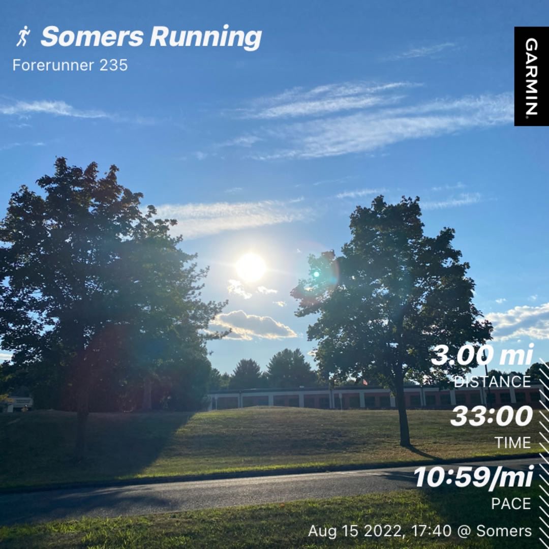 charzen1129's tweet photo. #beatyesterday #garmin #optoutside #runhappy #lovingthisweather ☀️ with @CJZenzick3 https://t.co/KTvqh41llF