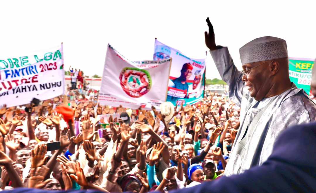 PDP2FIXNIGERIA's tweet photo. H.E @atiku is the most loved politician in the country,he a leader, father and mentor, he is what Nigeria needs at this perilous times, and is why he is the incoming president of Nigeria 2023.

No one is more prepared for the task of making Nigeria working again. https://t.co/CNj8Ym6d6f