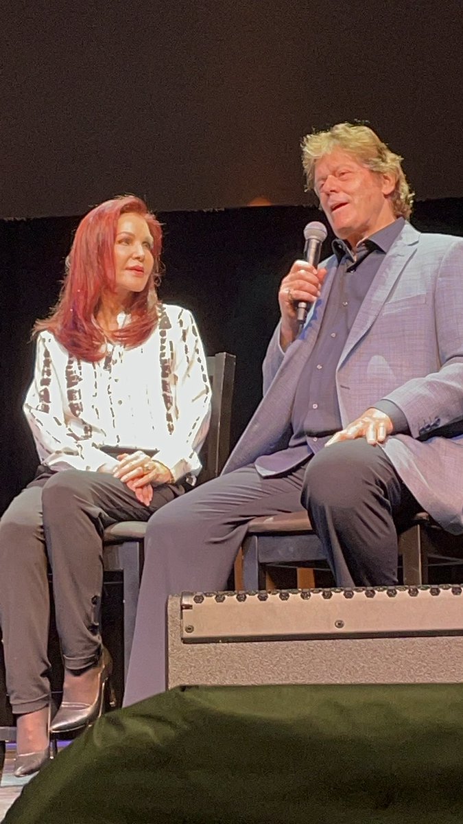 DeenasDays's tweet photo. Conversations on Elvis Part2 with Barbara Eden, Pat Boone, Jerry Schilling and Priscilla Presley.
#ElvisWeek45 #Memphis
#Elvis #TCB⚡️🐅
#YearOfTheTiger #ElvisWeek
#Graceland #HappiestPlaceOnEarth
#ElvisWeek2022 https://t.co/n5HNuje4dp