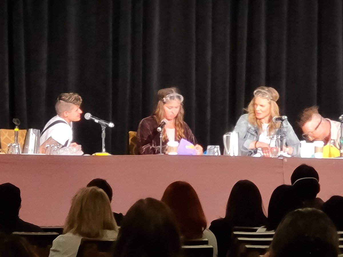 JoBoShortys's tweet photo. Thank you to all security and volunteers from @EHConCanada you guys were amazballs to tolerate my mischeifs
Especially "HaughtSec" Moderator @birdskis 

#EHcon #ehconcanada #Ehcon22 #WynonnaEarp #BringWynonnaHome https://t.co/J868xsn6yB