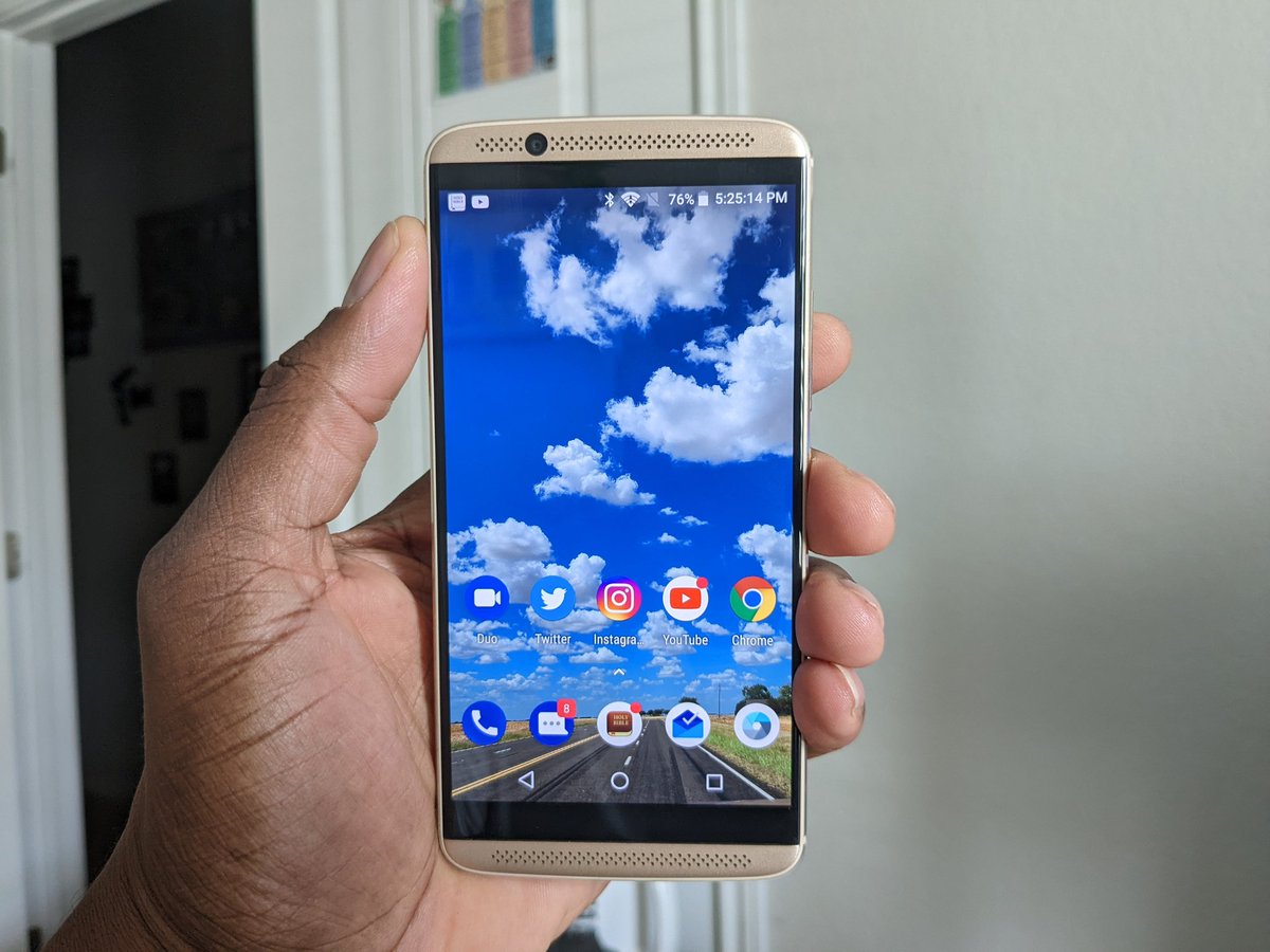 mrjlwilliams's tweet photo. Oh hello! #Axon7 is still alive, 6 long years later! One of the greatest fails, and misses by a company I've ever witnessed in the history of technology! Such a GREAT phone! Still the speaker 👑 #ZTE https://t.co/VS1nSXdKwd