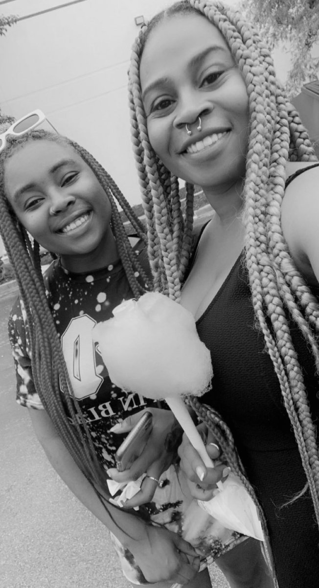 str8dropflaw's tweet image. My niece literally got my entire face. It’s sickening 😂🤣🥹🥰 #FirstNiece #TheOneWhoMadeMeAuntie 🫶🏾