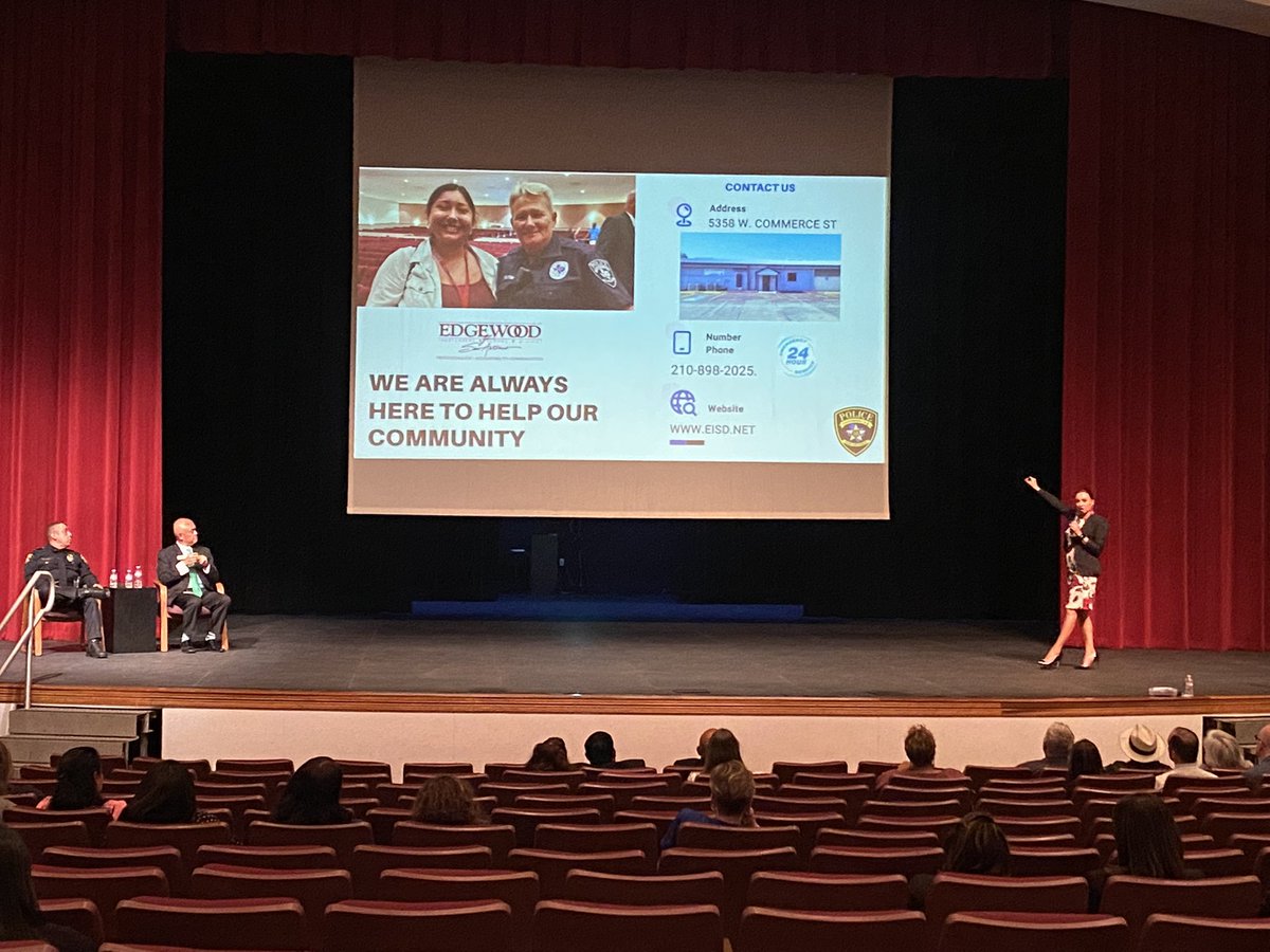 EISDofSA's tweet photo. Chief of Staff, @OMoucoulis, leads the community Q&amp;A from the community. #safeandsecure #schoolsafety #eisdcommunity https://t.co/TFtTsw0Z4u