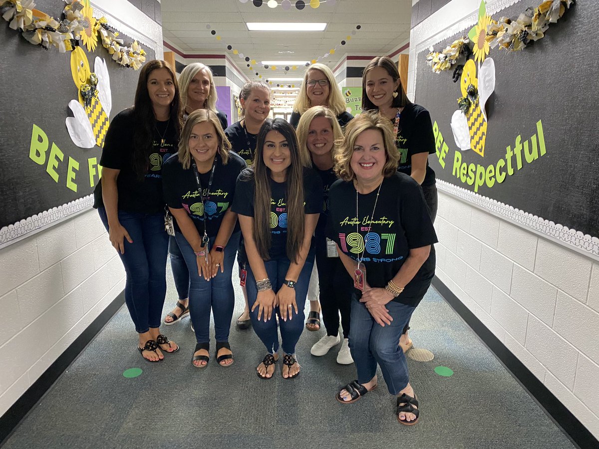BEE Hall is ready for Meet the Teacher!! We can’t wait to meet our new babies! It’s going to BEE a wonderful year!! 🐝 <a href="/AustinElem/">Austin Elementary</a> #AustinOurStory