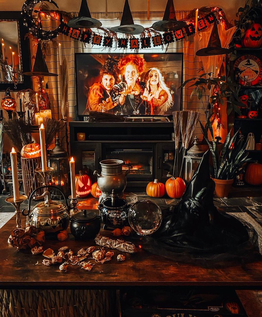 OctobersLeavess's tweet photo. https://t.co/ORgmOZag8A