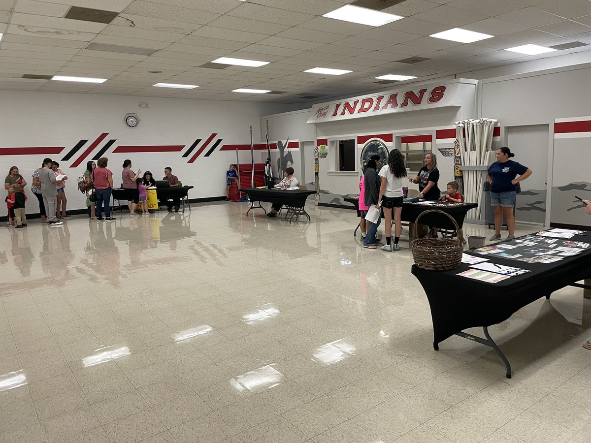 Cusd25's tweet photo. Open house at GS/JH - Great Turnout @Cusd25 #NCFamily #NCProud 1st day of attendance for students is tomorrow #LetsGoNC Thank you PTO!!! https://t.co/6POII2zQos