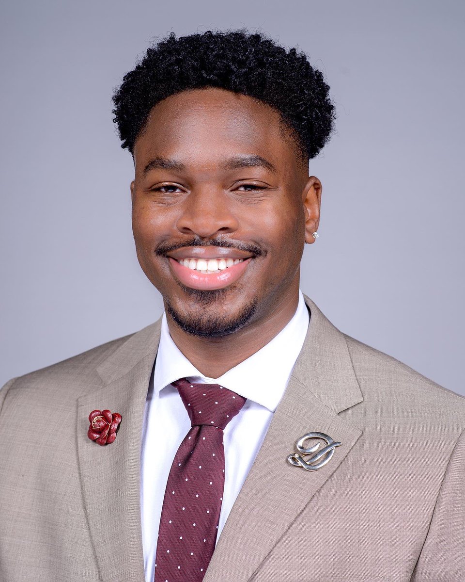 DeleOsisami's tweet photo. Dele Osisami, MBA
MD in May 🥼
#EMBound #EmergencyMedicine #MDMBA #BlackMenInMedicine https://t.co/37E3hDLIpG