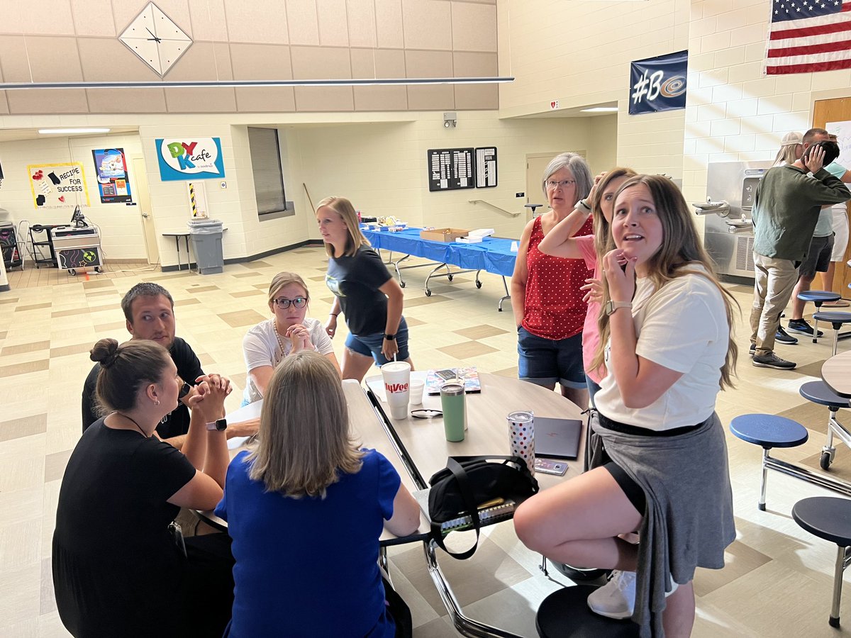 ElkhornPS_ERMS's tweet photo. It has been a great few days getting the staff back together and preparing for the school year. The teachers are ready for you tomorrow kiddos!! #EPSAchieves #WeAreRidge https://t.co/oDzrtOTwIj