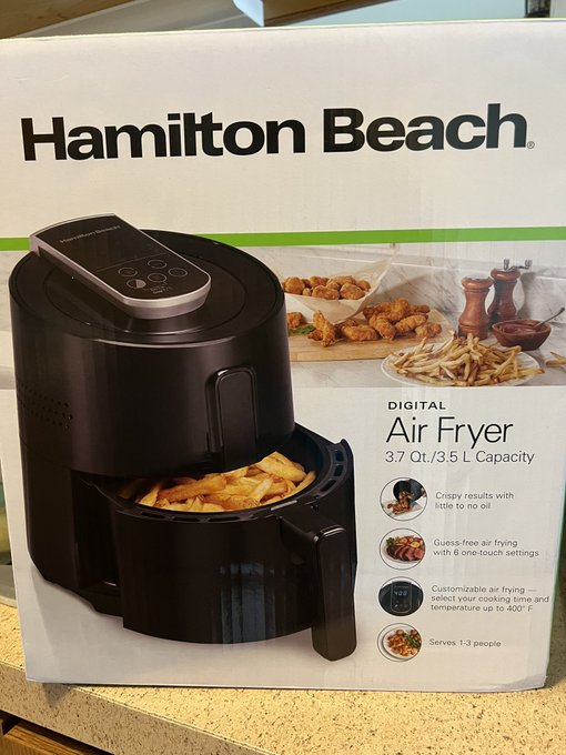 Yay! I got another gift sent to me 😂 https://t.co/bC4pQo518Y