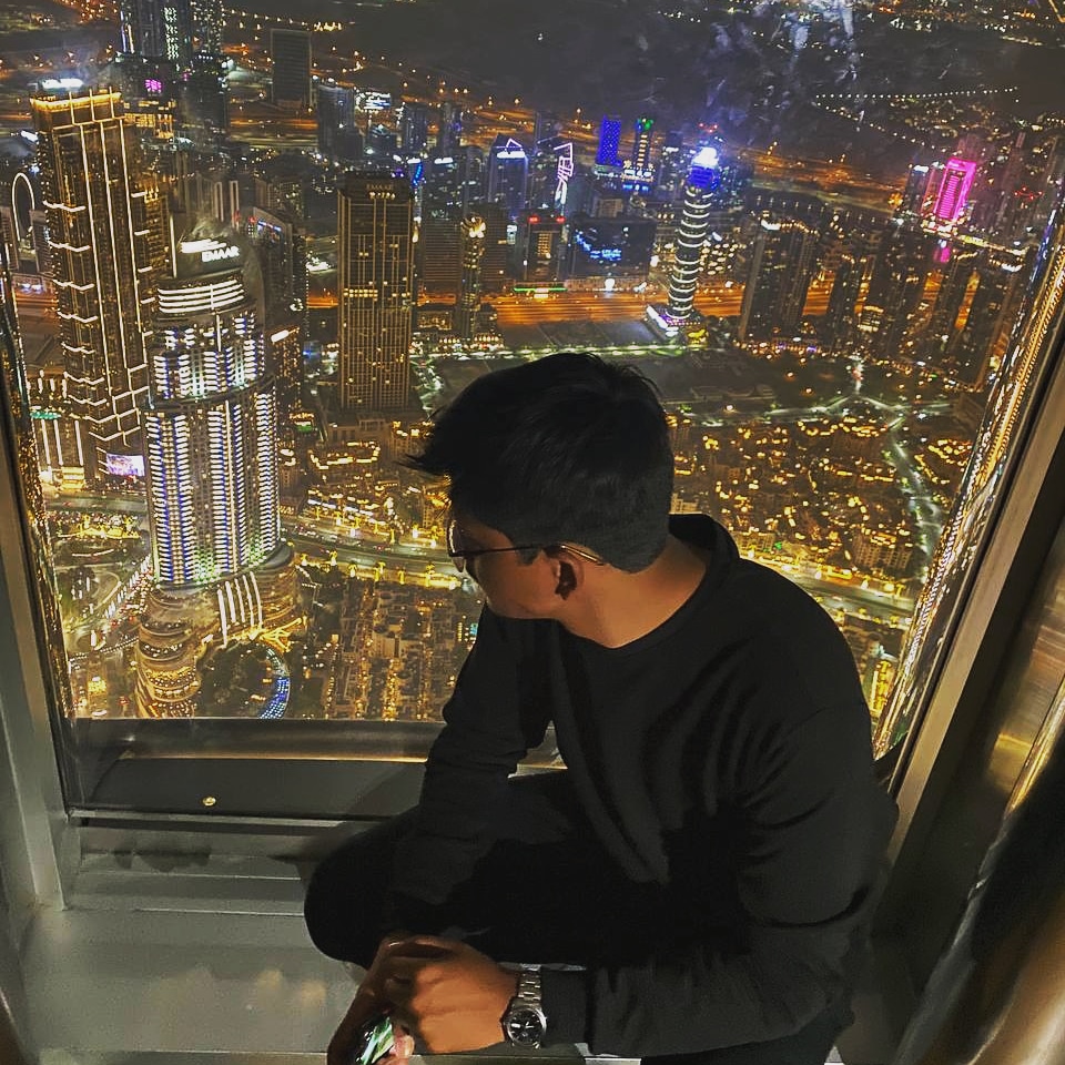16saif2's tweet photo. August dump ! 
Ismail Bhai Abu Dubai dekh liye abb angrezoon ku pakardne amrica agaye! https://t.co/4cPXAnuSTS