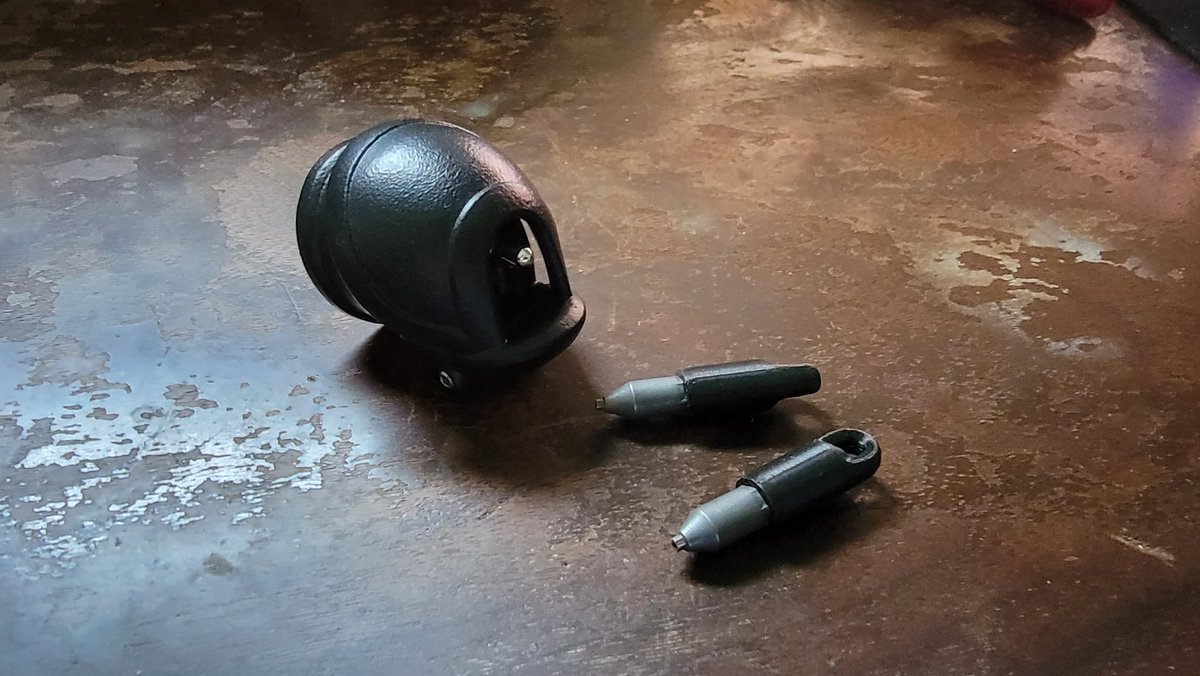epsilon034's tweet photo. Hello Twitter!

I know I haven't posted in ages

But Im back, and for a very special day

Today marks my 1000th day in #permanentchastity!

And my order from @_Evotion_ just got here. It's been very effective Which is good, cause today has been a *very* horny day for me >/////> https://t.co/L2CXs3QFA0