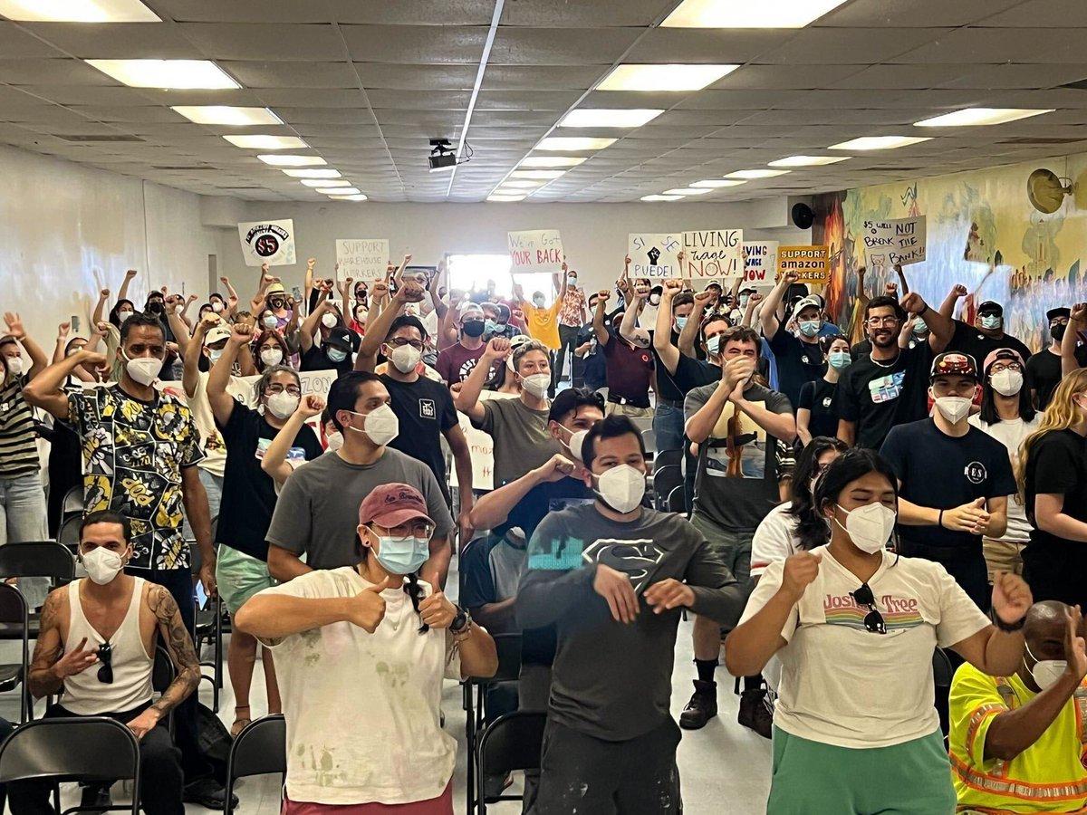 LaurenKGurley's tweet photo. Here are some of the 150+ workers who just walked out of the Amazon Air Hub in San Bernardino to demand higher wages. 

Biggest Amazon walkout yet in the Inland Empire 
https://t.co/jng16toFLp… https://t.co/XHd0NCUkPJ