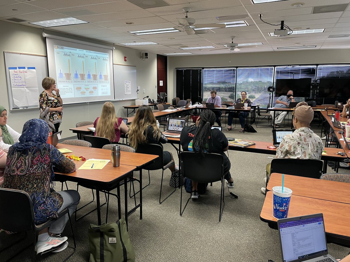 ashleyfcarter's tweet photo. What’s the tallest plant you can grow?! 🪴 New MS science teachers rocking it with Gizmos! https://t.co/BoDTseiYrN