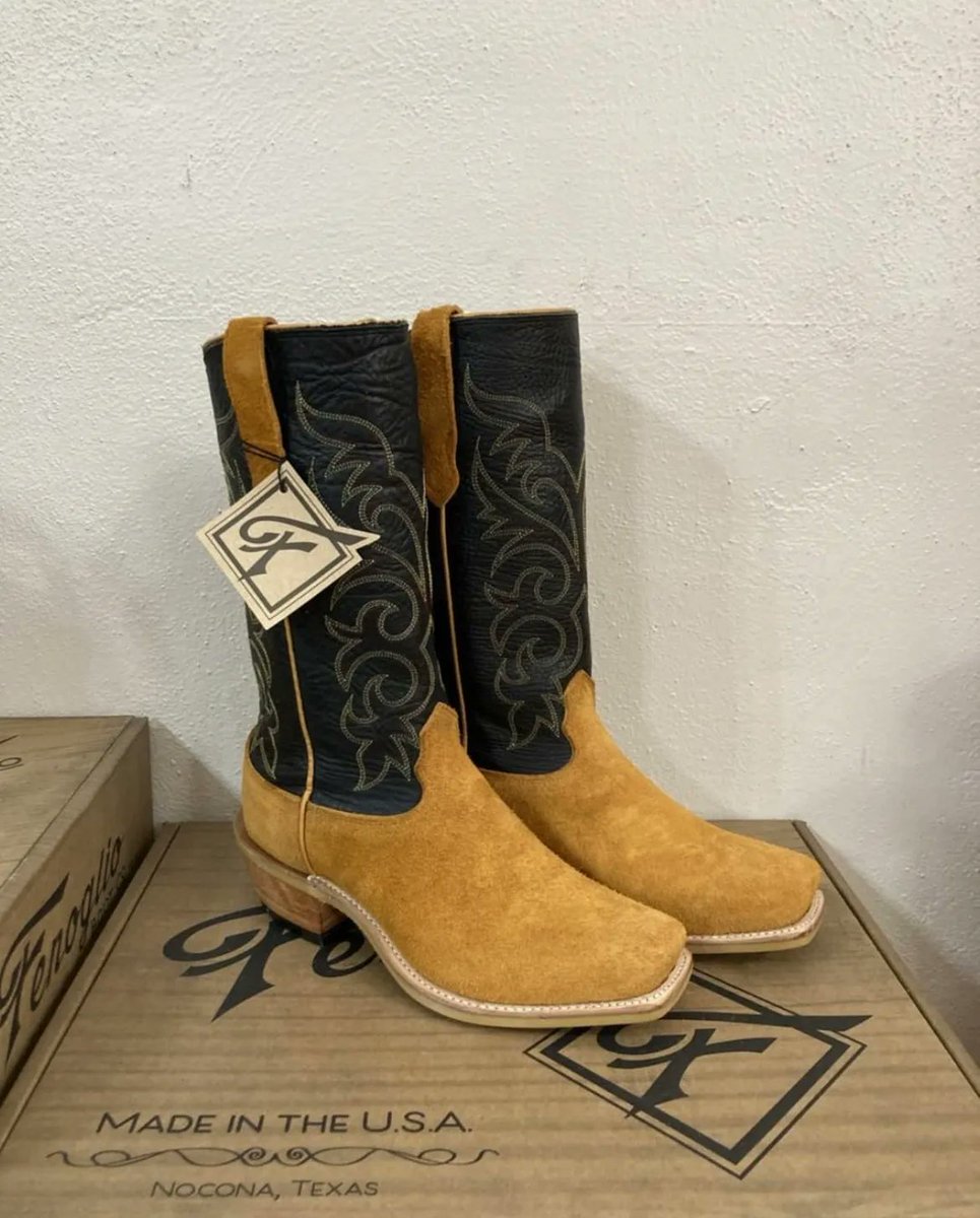 Be New Boot Goofin’ with this new style at @jcargillleather!
•
Repost• @jcargillleather New Boot Alert 🚨 check out our boot selection in store or online! buff.ly/3QJL6LZ #justincargillcustomleather #cushingoklahoma #fenogliobootco #nothingfinerthanfenoglio