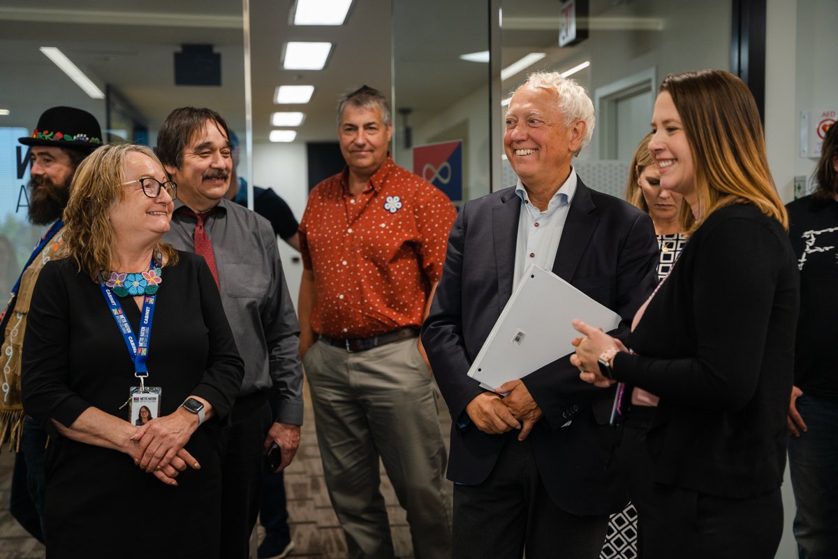 MetisNationBC's tweet photo. Our Cabinet was honoured to host @MurrayRankinNDP, Minister of Indigenous Relations and Reconciliation, and his staff at our head office to continue discussions on implementing the DRIPA Action Plan through a new relationship agreement with British Columbia.

@BCGovNews https://t.co/YaH9fEgFDr