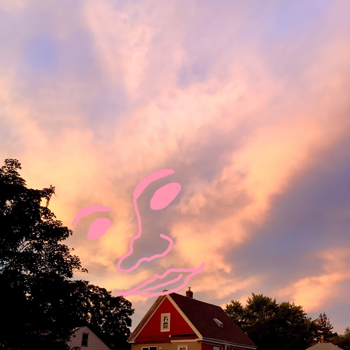TheStudioNH's tweet photo. @jfkantrowitz The sky is smitten 😊 https://t.co/wFxYPPiTqV