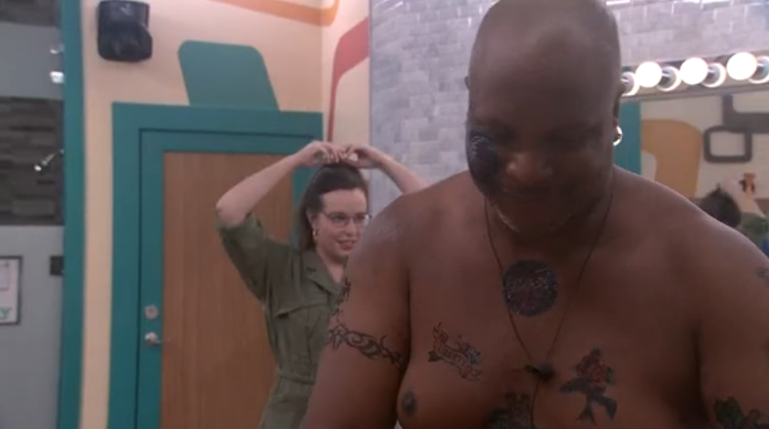 BBLiveUpdaters's tweet photo. #BB24
Good evening everyone! Looks like Terrance is in for a long night applying these tattoos. He's having fun with it. #Ink182
Michael, Britt, Turner watching on & being supportive https://t.co/KJsPPHHwiR