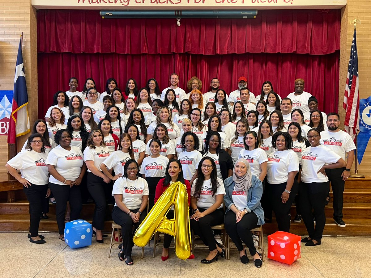 CorneliusElem's tweet photo. Today was a great day, we celebrated that @CorneliusElem continues to be an A rated campus, plus ⭐️⭐️⭐️⭐️ distinctions! Thank you to all the amazing teachers, staff, parents &amp; Stu. for all their hard work and dedication! Our Cougars deserve the best! 🐾 https://t.co/dsBkL9rjmF